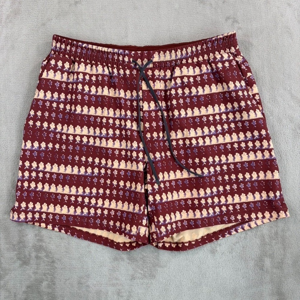 Lululemon Pool Shorts 7"inseam in Burgundy Cream Men 2XL Mesh Lined Beach DWR